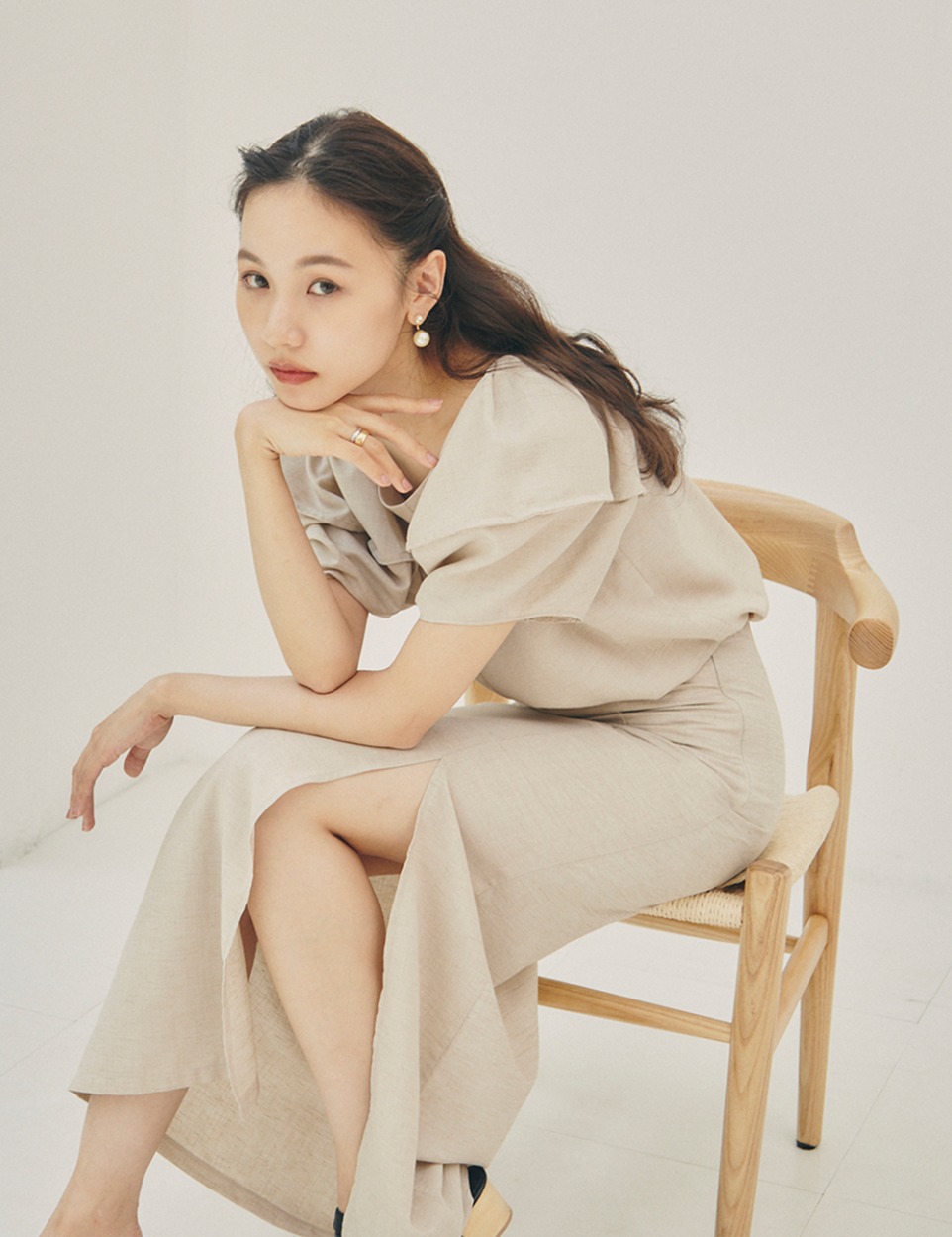 Sensual slit skirt