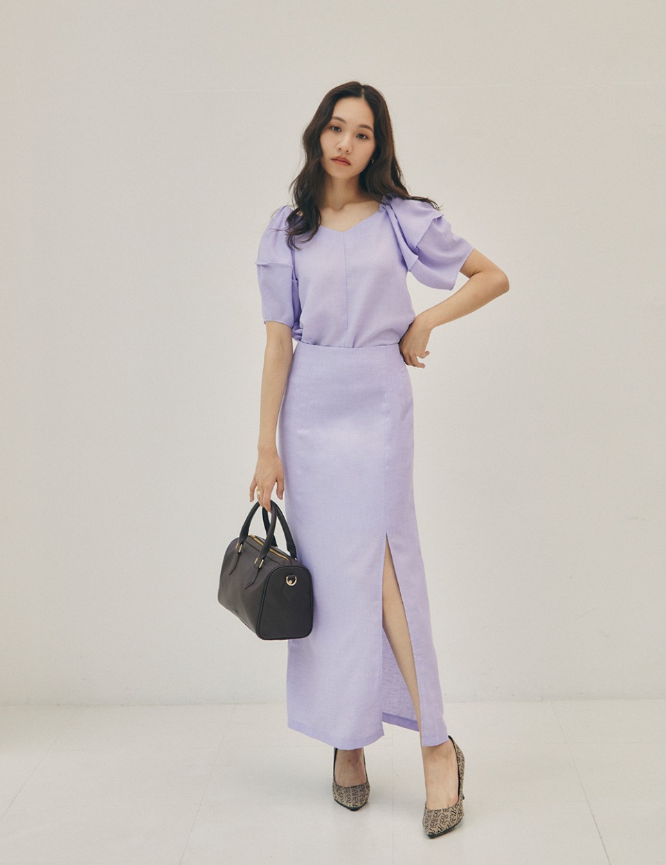 Sensual slit skirt