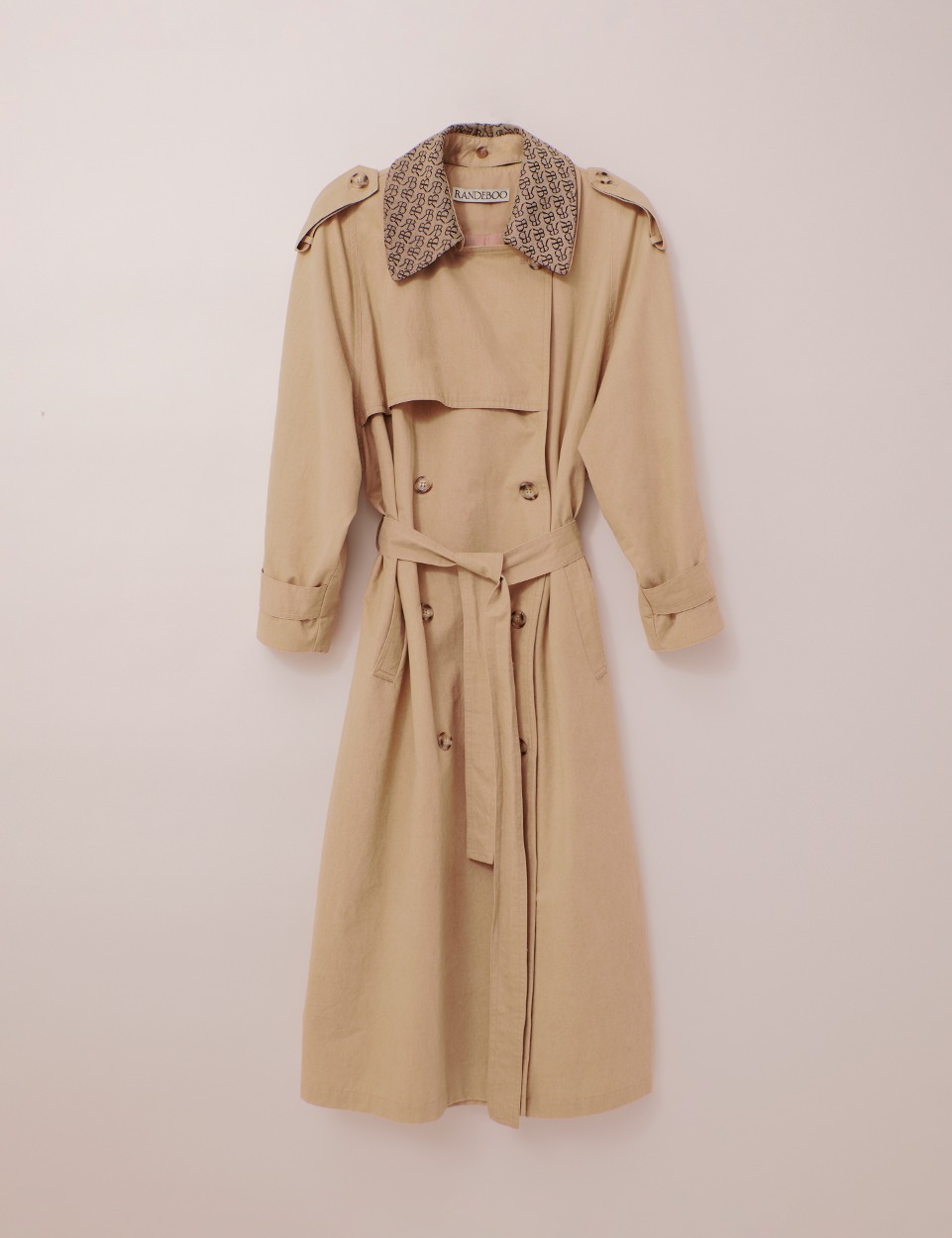 Variation trench coat