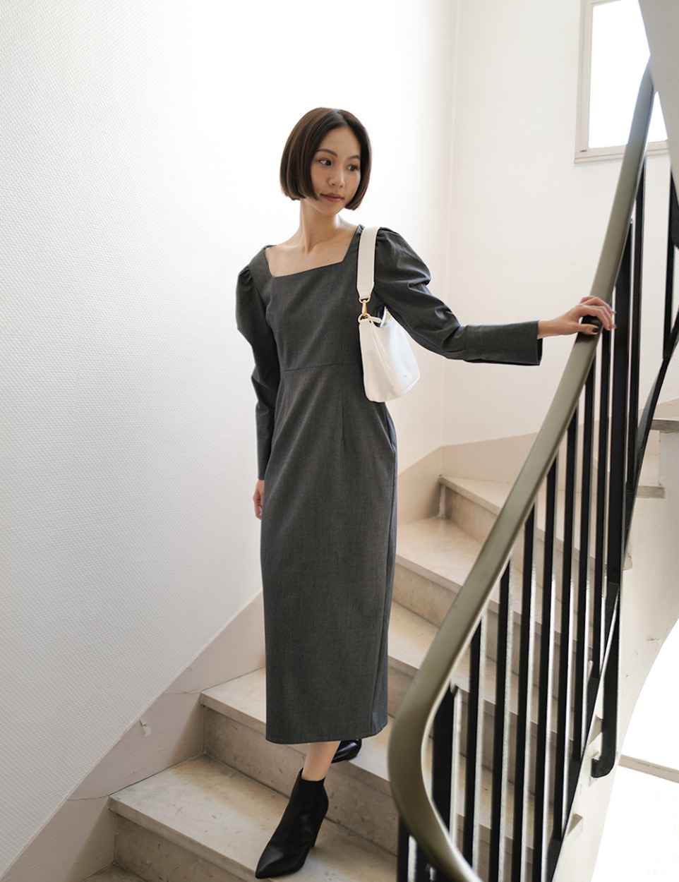 Silhouette puff dress
