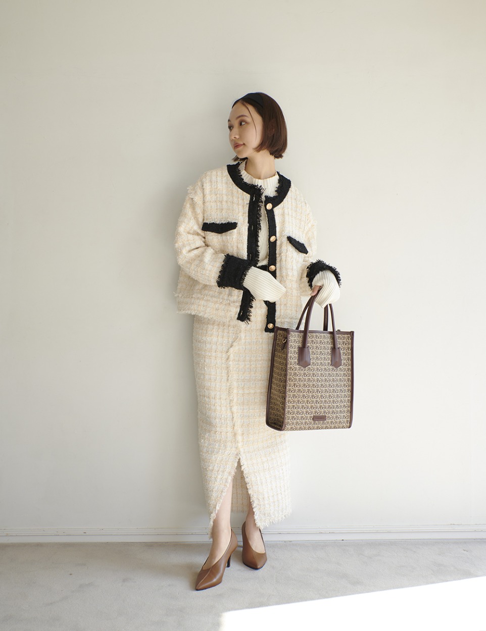 Tweed pencil skirt