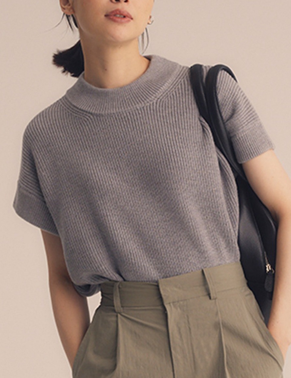 Silhouette knit vest