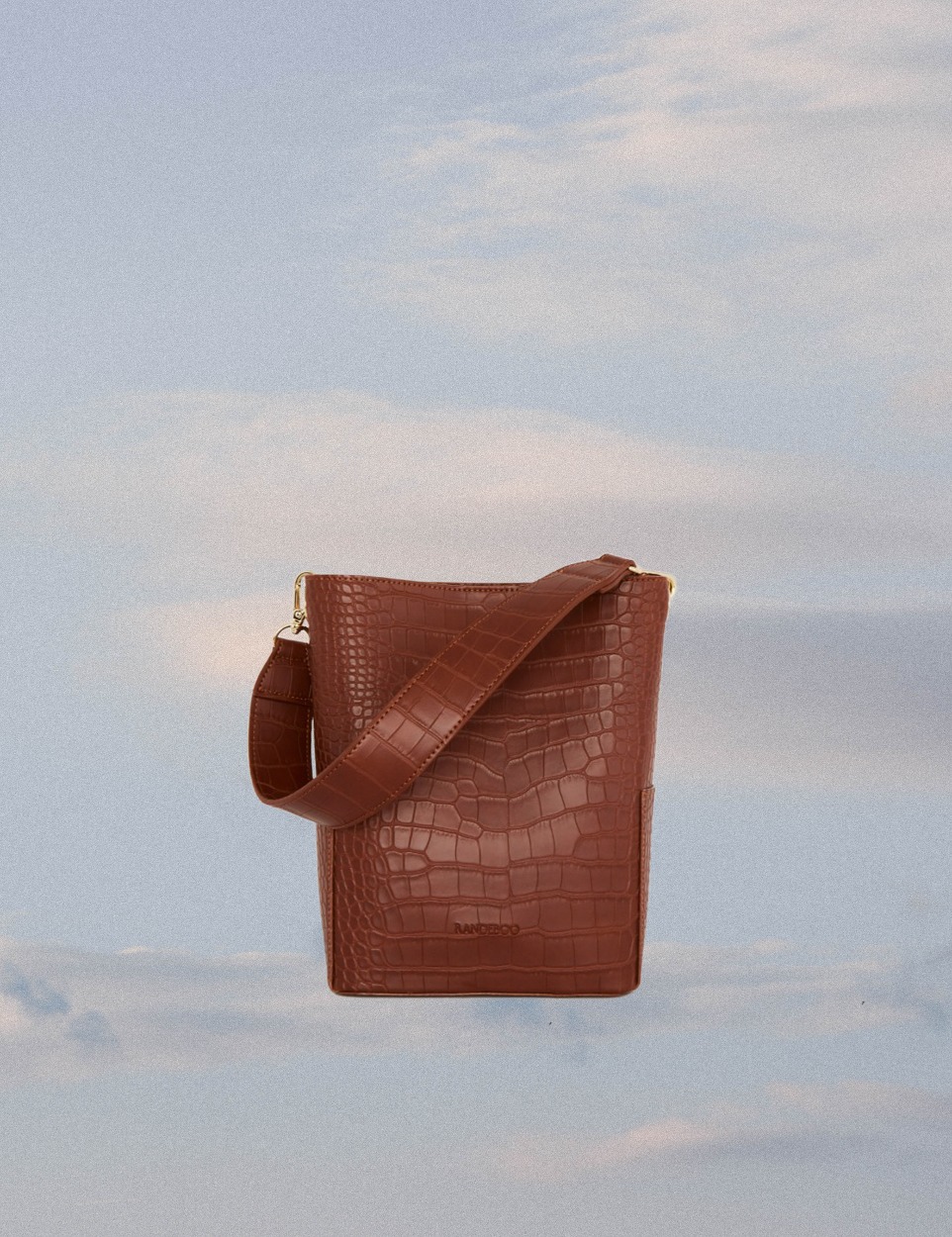 Croco bucket bag