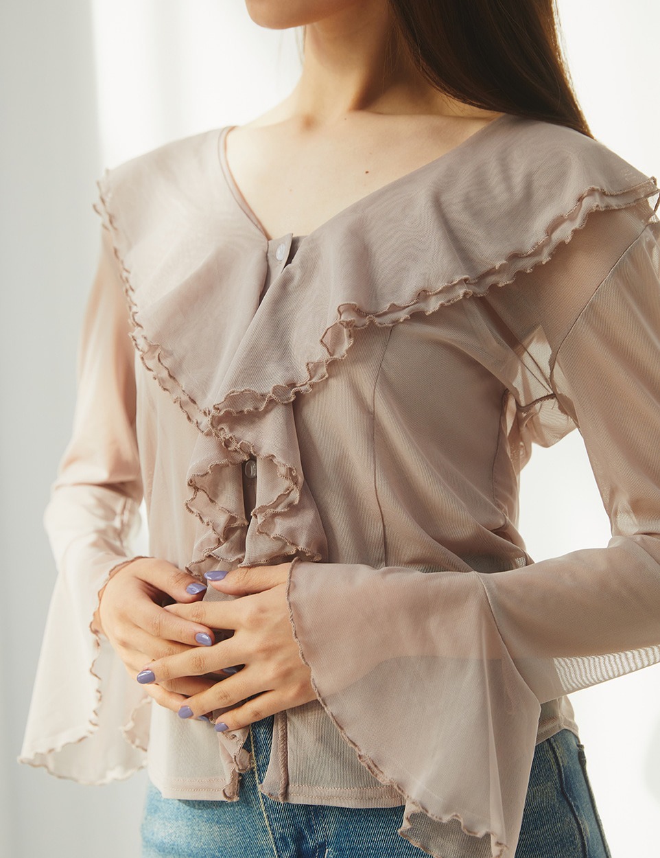 Organdy frill blouse