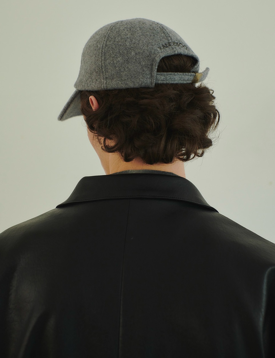 Classic shallow cap