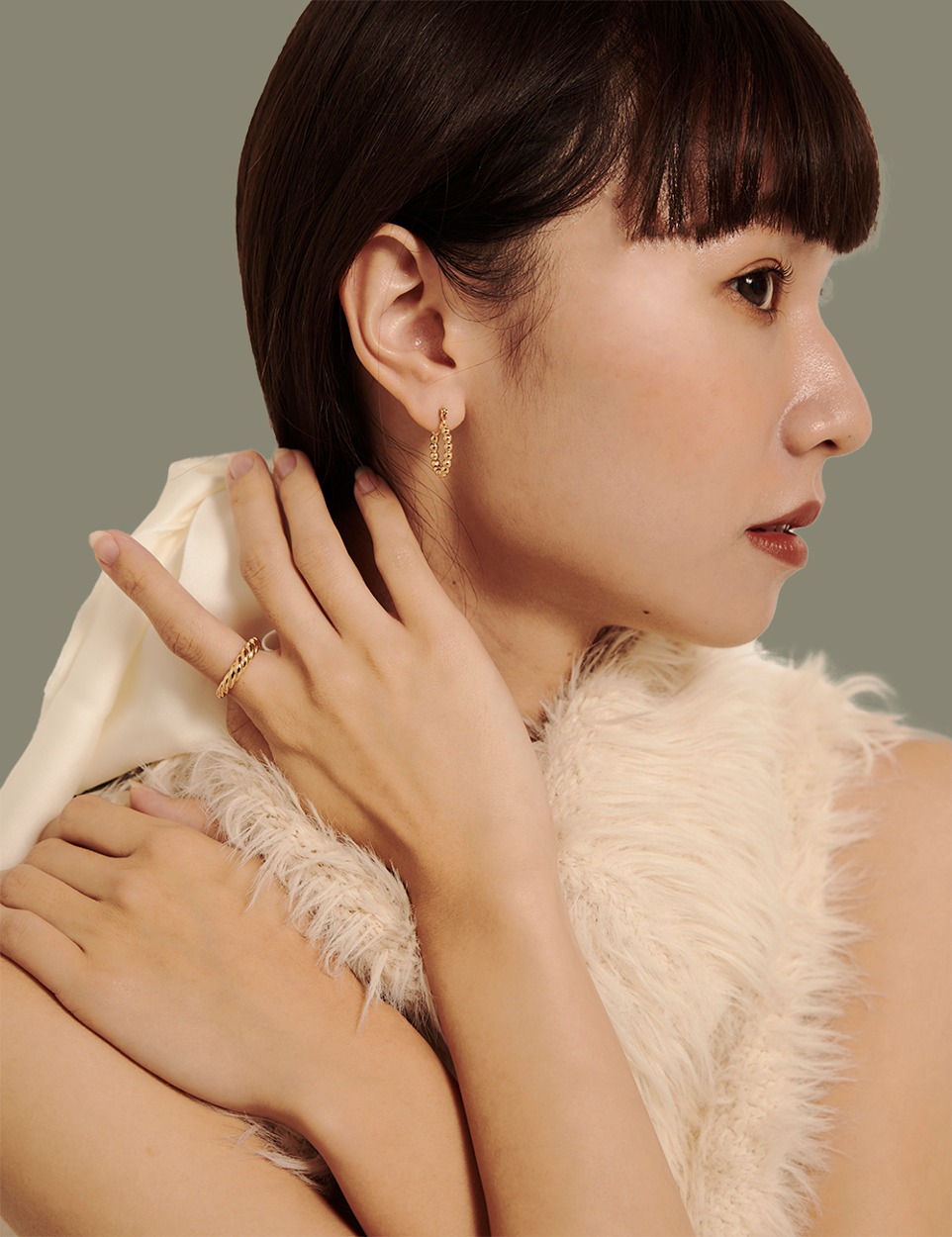 Classical circle earring