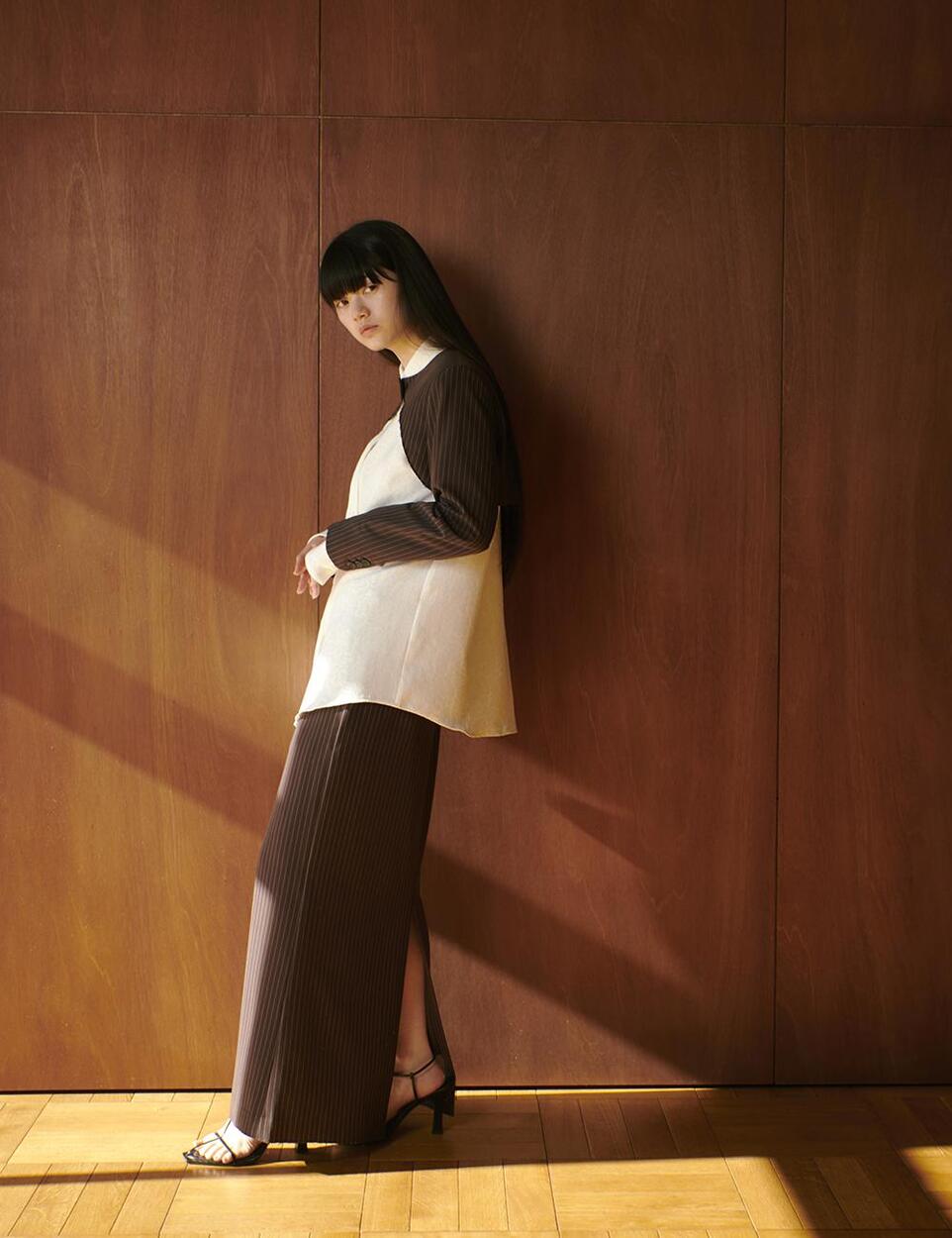 Stripe slit long skirt