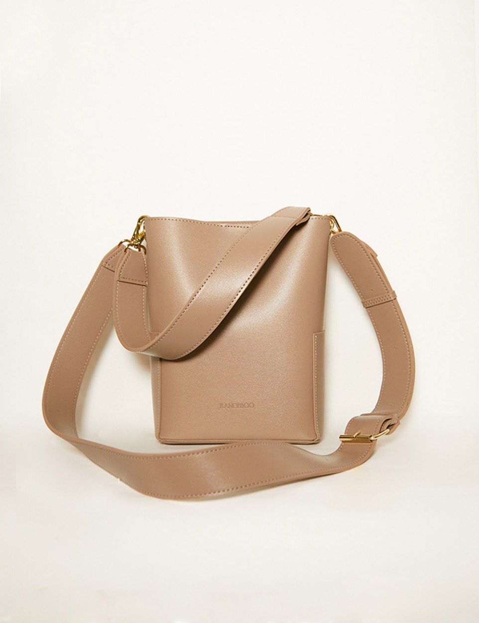 RB petit bucket bag (nude)