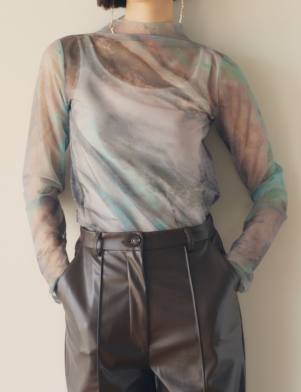 "NERI" layered top